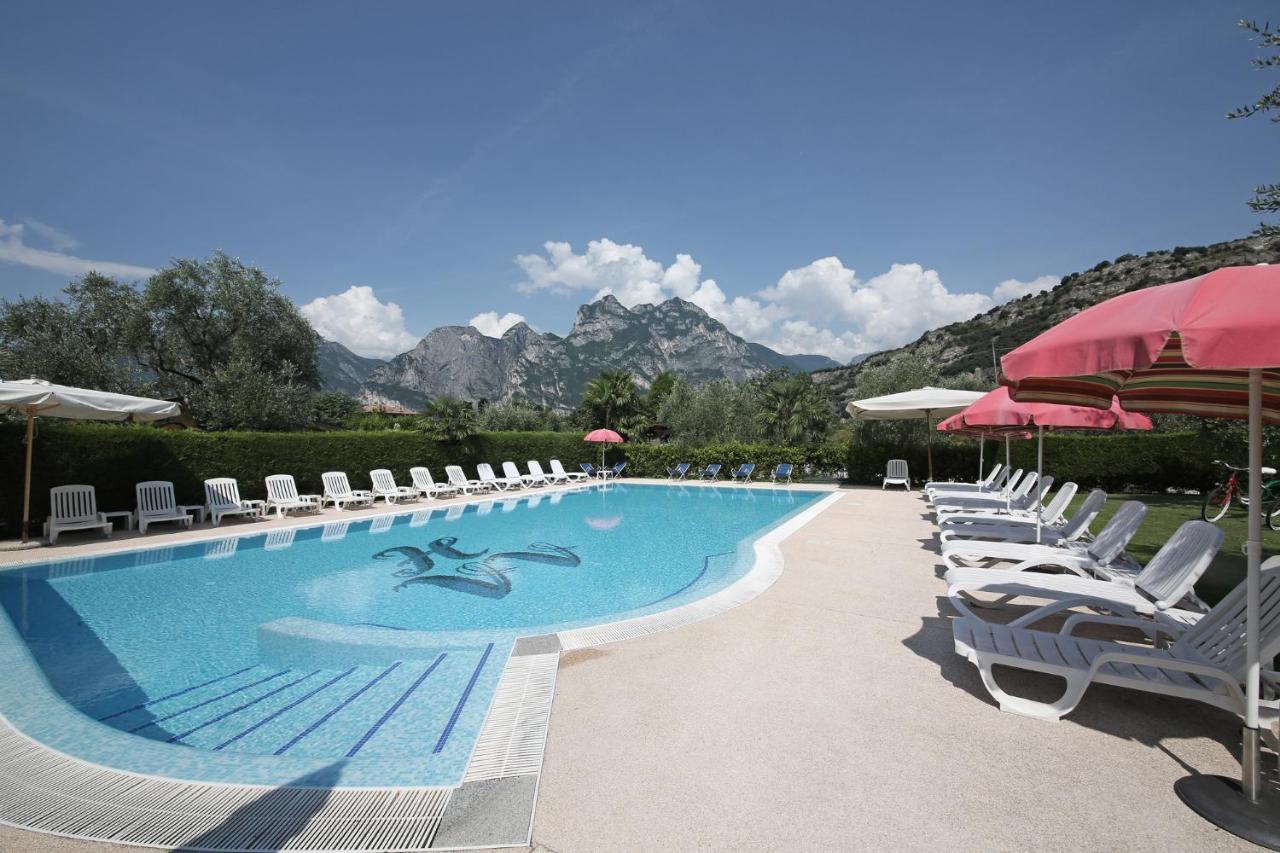 Hotel Villa Verde Torbole Sul Garda Eksteriør bilde