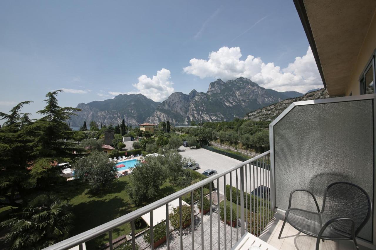 Hotel Villa Verde Torbole Sul Garda Eksteriør bilde