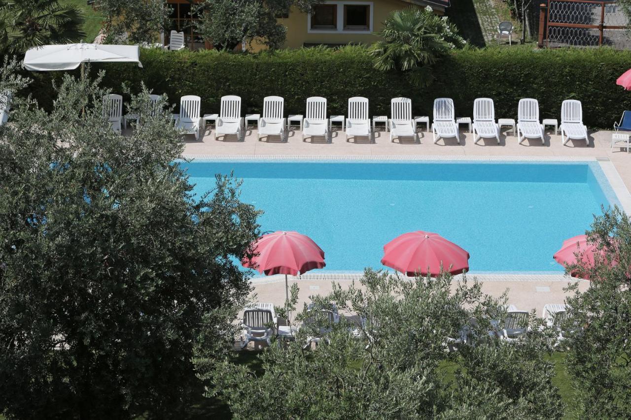 Hotel Villa Verde Torbole Sul Garda Eksteriør bilde
