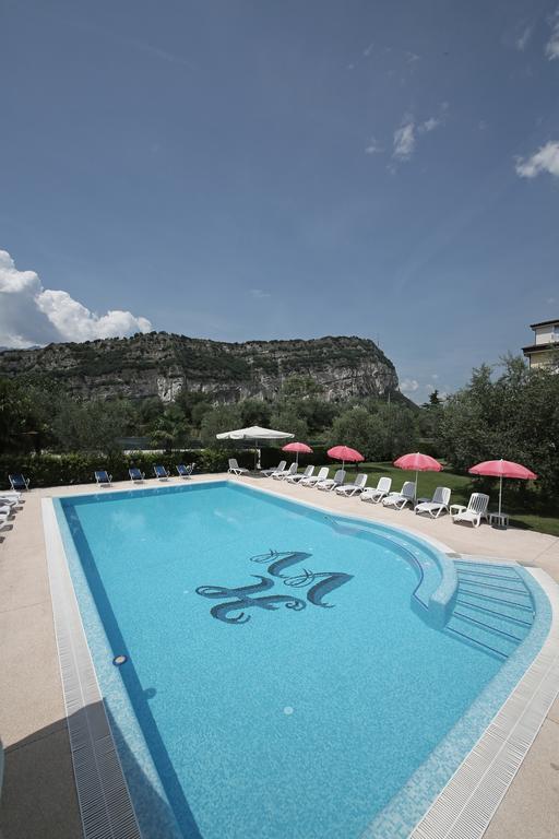 Hotel Villa Verde Torbole Sul Garda Eksteriør bilde