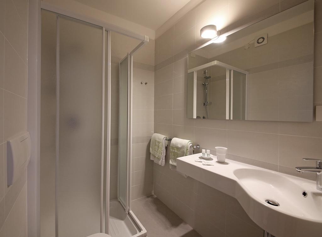 Hotel Villa Verde Torbole Sul Garda Eksteriør bilde