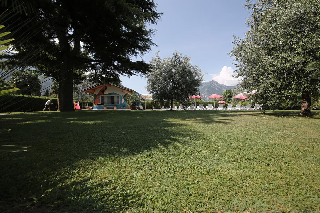 Hotel Villa Verde Torbole Sul Garda Eksteriør bilde