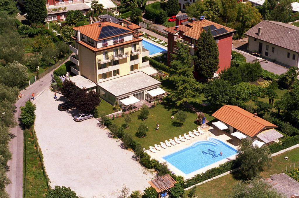 Hotel Villa Verde Torbole Sul Garda Eksteriør bilde