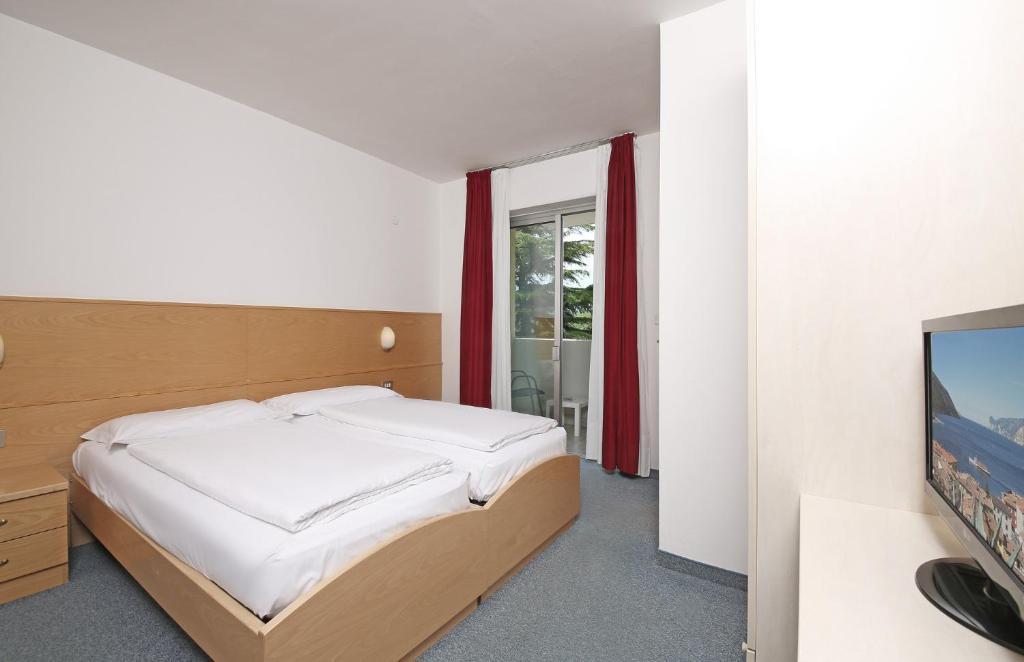 Hotel Villa Verde Torbole Sul Garda Eksteriør bilde